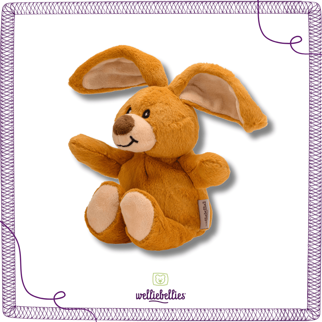 Seitenansicht des Midi Hasen mit kindgerechtem Design.