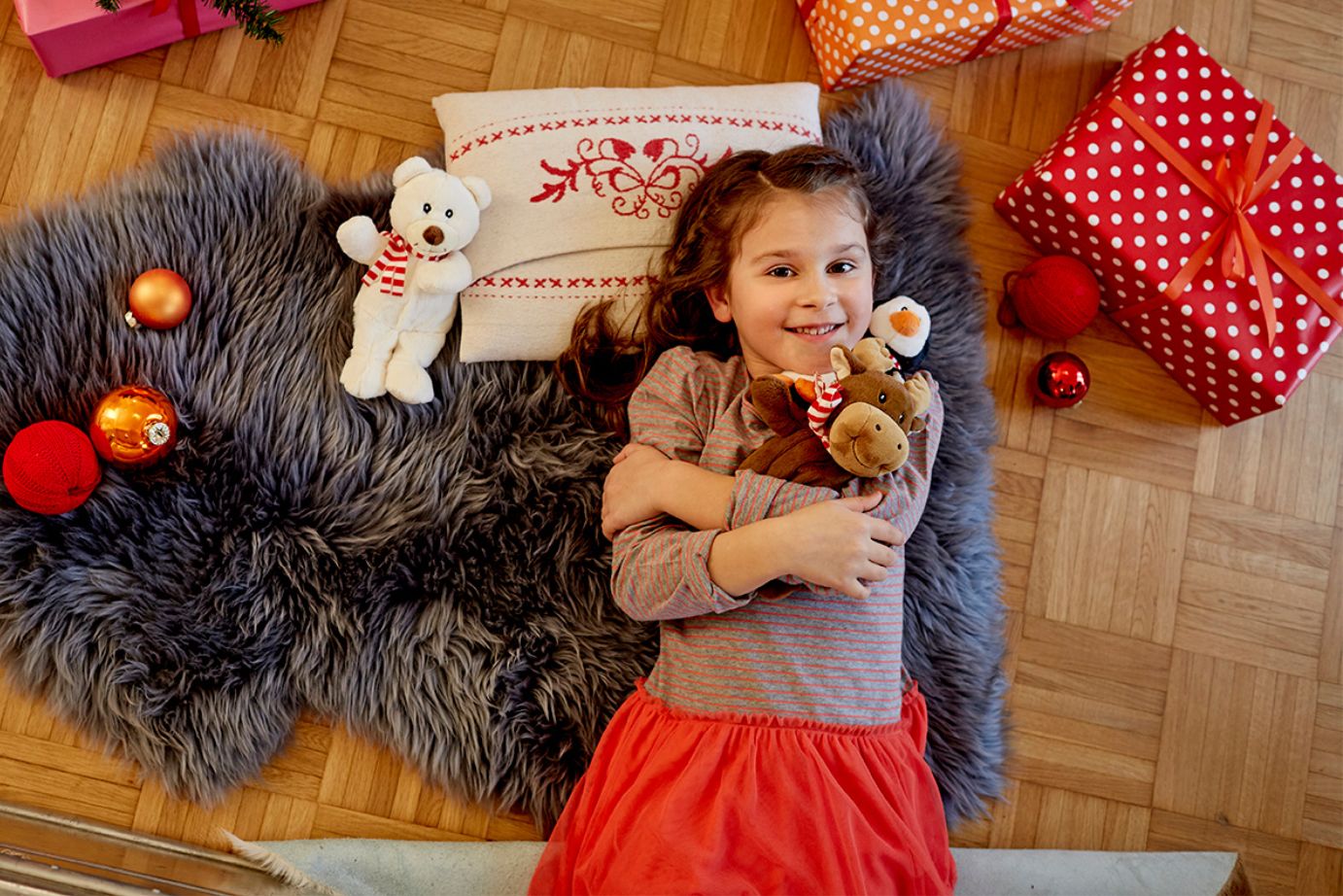 Geschenk Ideen für Kinder Kind kuschelt Waermekuscheltier